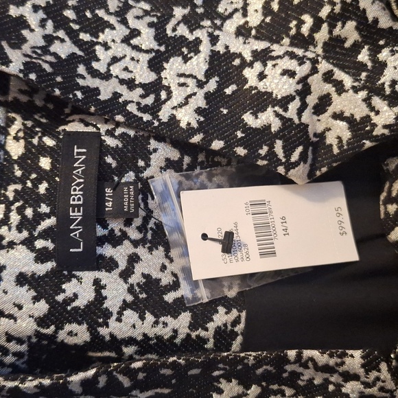 NEW LANE BRYANT PLUS SIZE BLACK & GOLD METALLIC JACQUARD JACKET - Picture 8 of 10